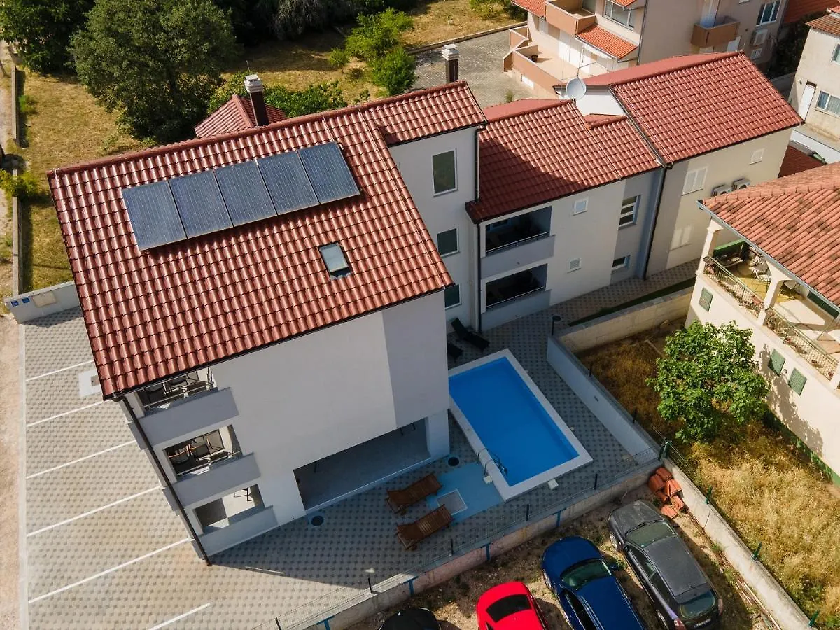 Apartmani Mijo, Biograd Na Moru